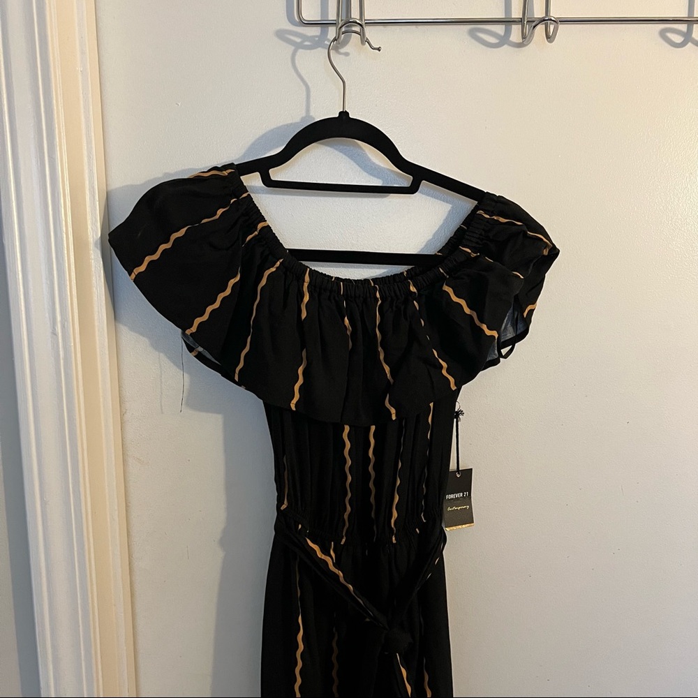 FOREVER 21: Off the shoulder striped maxi dress with slits